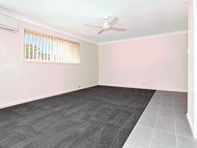 Comfortable Coastal Living in a Well Presented Duplex