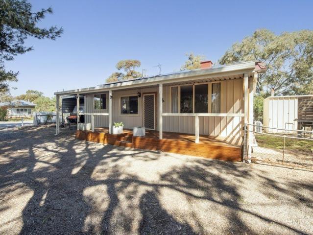 Comfortable Coastal Living or Downsizer's Delight