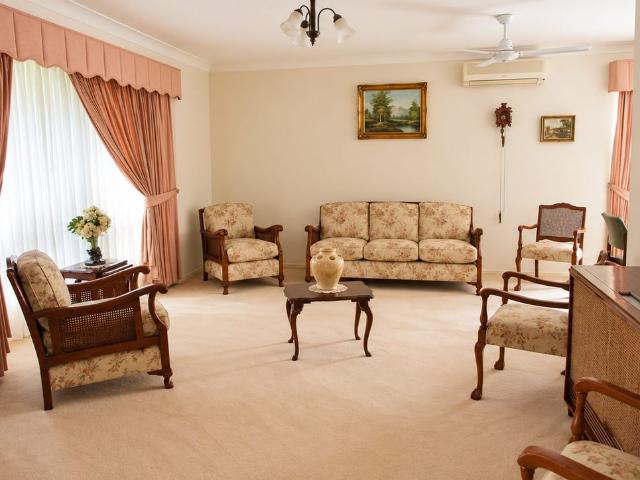 Comfortable Coastal Living Partly Furnished