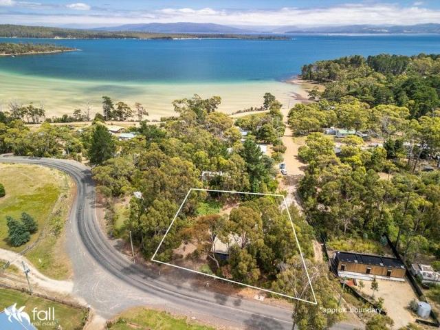Comfortable cottage, easy walk to Daniels Bay