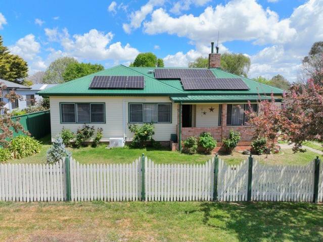 Comfortable Cottage with Extras
