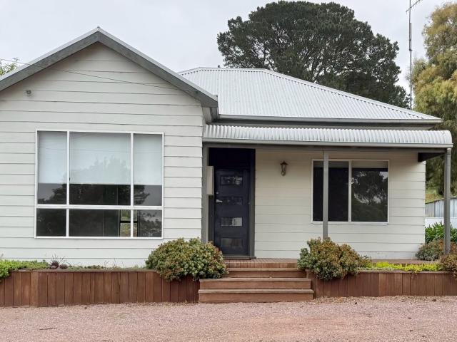 Comfortable Country Living in the Heart of Noorat