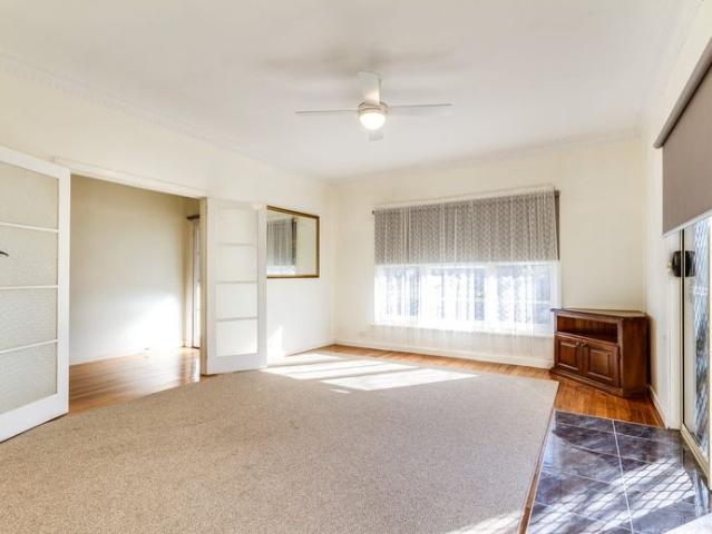 Comfortable Country Living in Charming Elmore