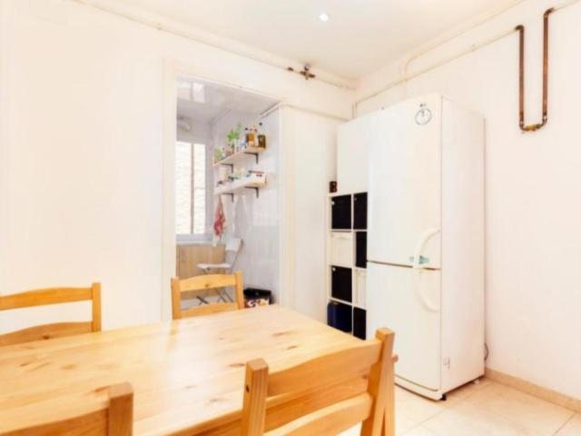Comfortable Double Bedroom in Sants
