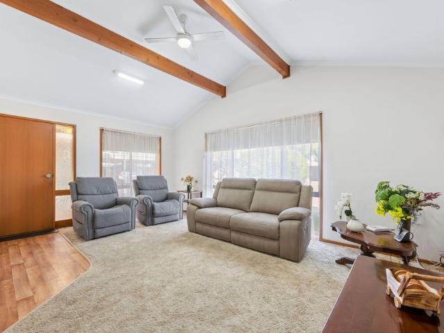 COMFORTABLE & EASY LIVING