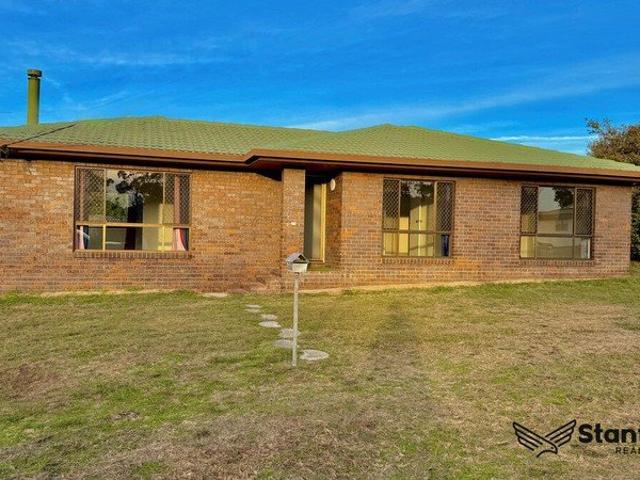 Comfortable Family Brick Home in Stanthorpe