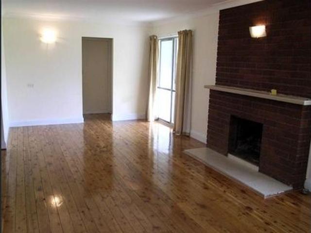COMFORTABLE FAMILY HOME