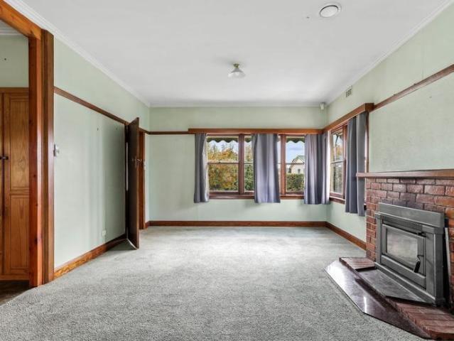 Comfortable Family Home with a Large Backyard