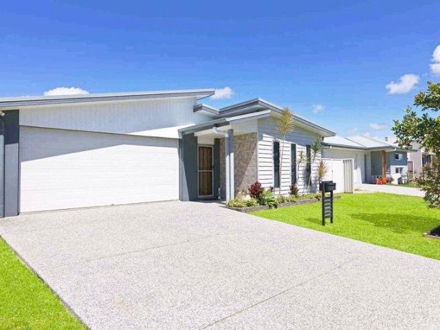 Comfortable Family Home with Extra Parking & Modern Convenience