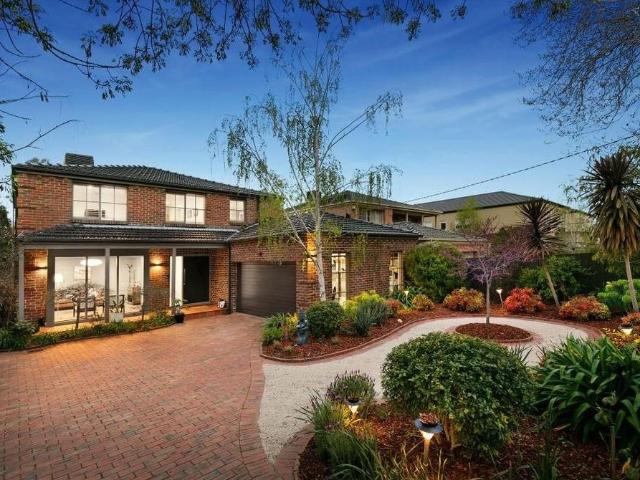 Comfortable Family Home with Pool in Convenient Camberwell Location