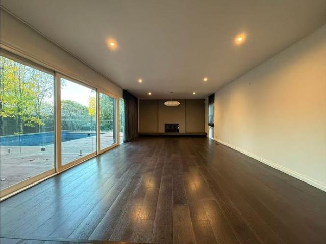 Comfortable Family Home with Pool in Convenient Camberwell Location