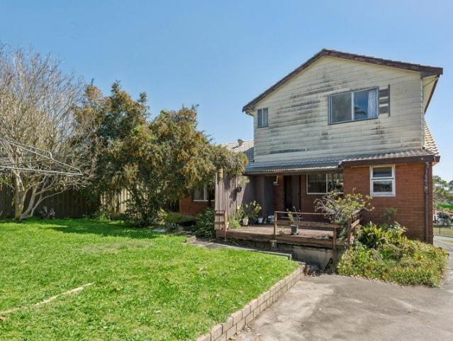 Comfortable family home with scope for renovation