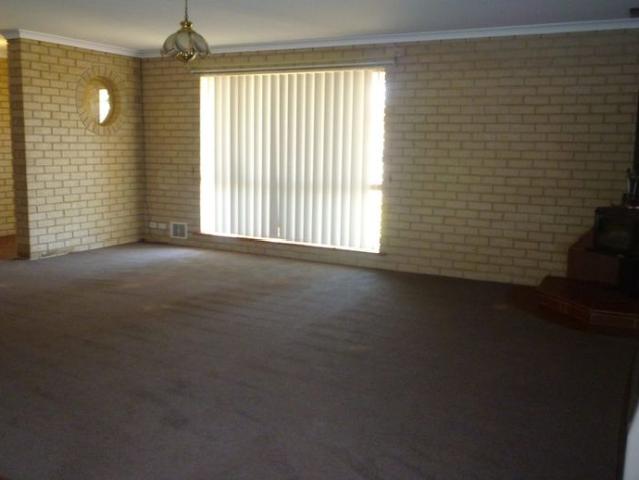 Comfortable Family Home with Spacious Outdoor Living