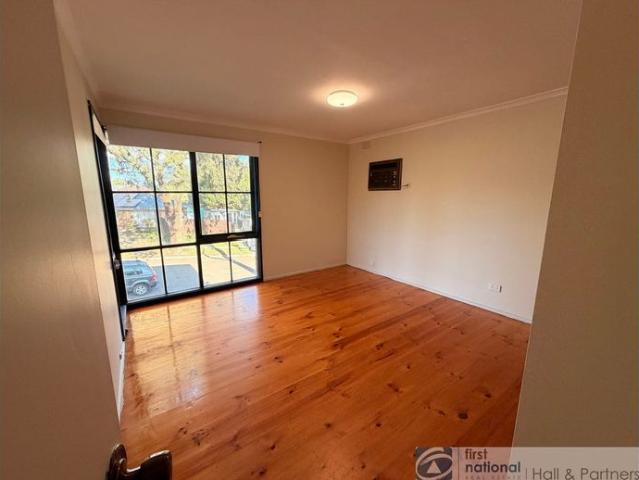 Comfortable Family Home in a Convenient Endeavour Hills Location