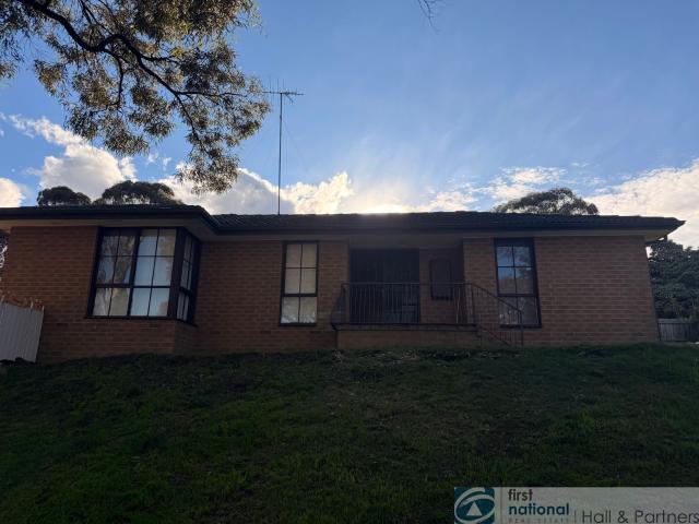 Comfortable Family Home in a Convenient Endeavour Hills Location