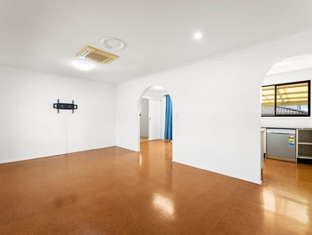 Comfortable Family Home in a Convenient Location!