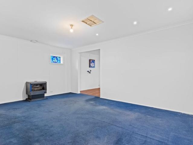 Comfortable Family Home in a Prime Melton Location