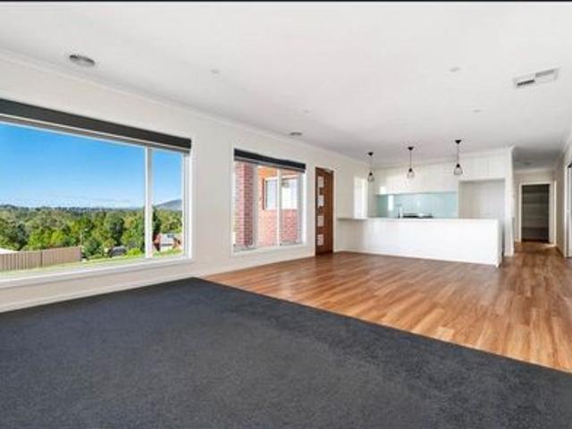 Comfortable Family Home in Cambourne Park Estate