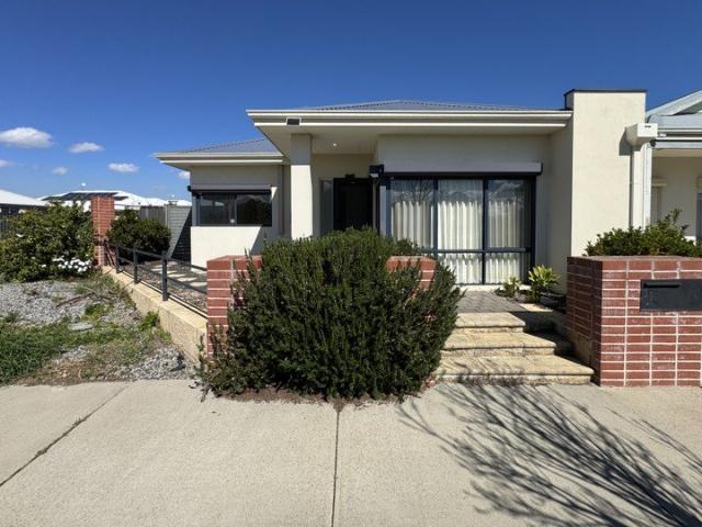 Comfortable Family Home in Convenient Caversham