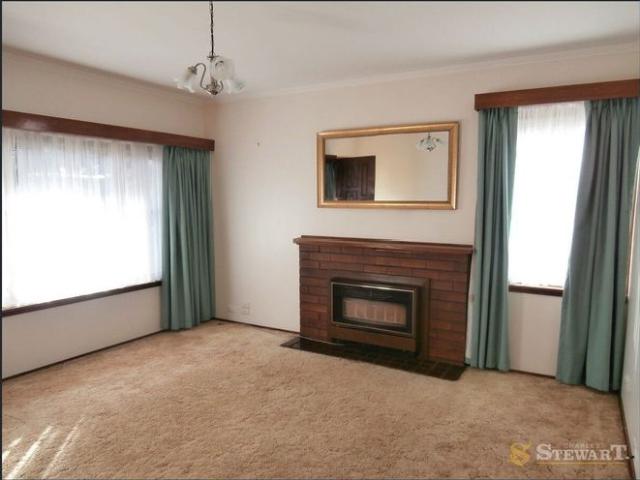 Comfortable Family Home in Convenient Location