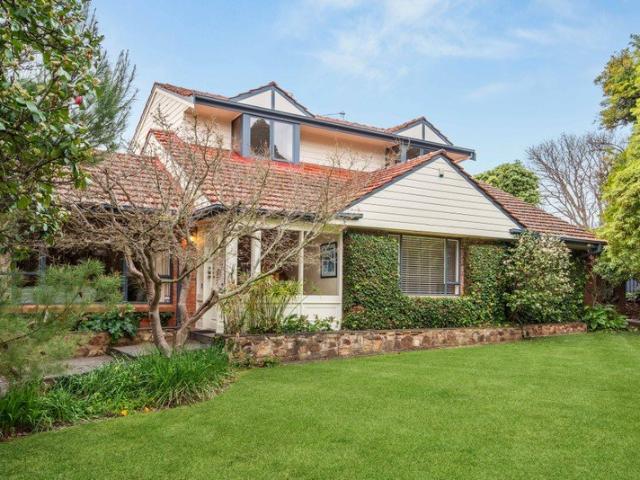 Comfortable Family Home in Convenient St Georges Location