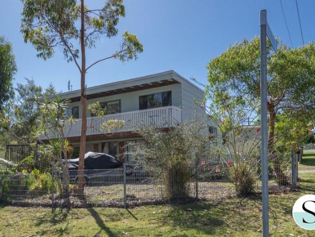 Comfortable Family Home in Quiet Coastal Gwandalan