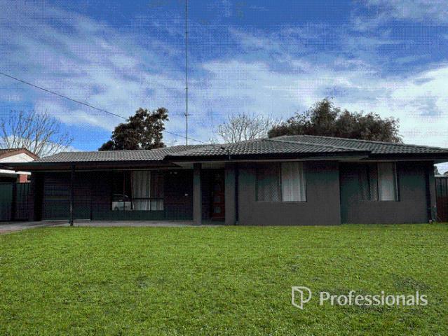 Comfortable Family Home Opposite Bush Reserve