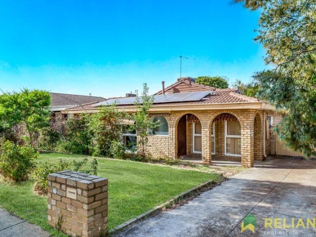 Comfortable Family Living on a Generous Block in a Convenient Melton Location!