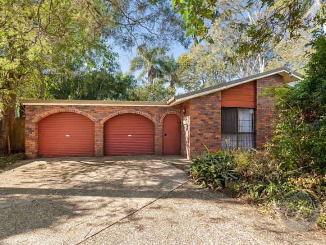Comfortable Family Living on a Spacious 724m2 Block