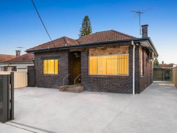 Auction this Saturday 2pm