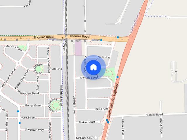 Comfortable Family Living Opposite Parklands
