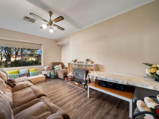 Comfortable Family Living – Available Now. Please apply through tenantoptions.com.au