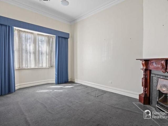 COMFORTABLE FAMILY LIVING CLOSE TO BENDIGO CBD