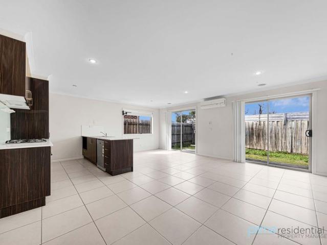 Comfortable Family Living Close to Schools & Shopping