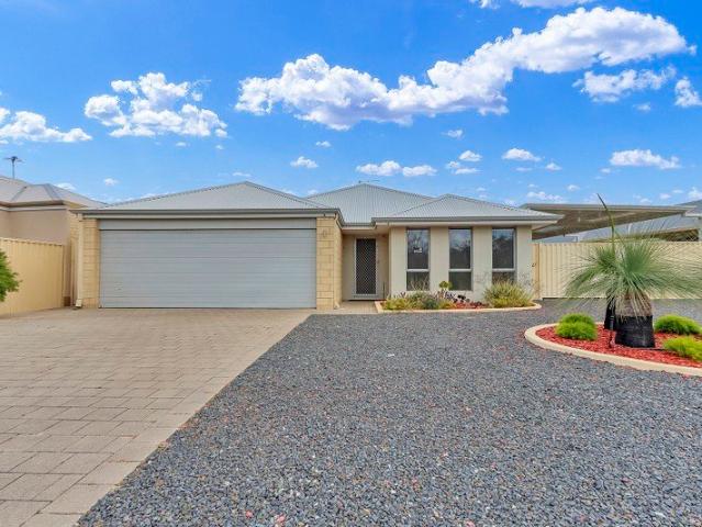 COMFORTABLE FAMILY LIVING IN MURRAY COUNTRY RIVER ESTATE