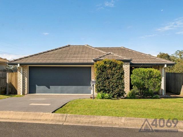 Comfortable Family Living In Oxley