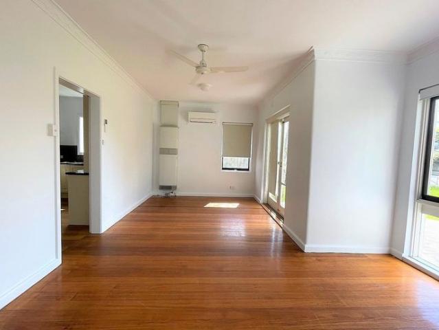 Comfortable Family Living in a Convenient– 48 Townsend Road, St Albans Park