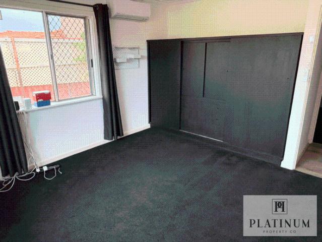 Comfortable Family Living in a Convenient Wonthella Location