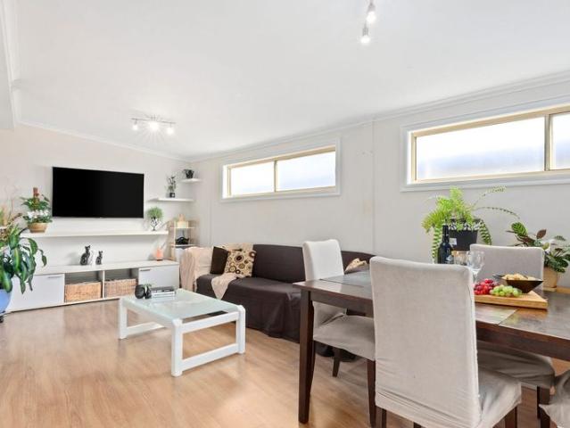 Comfortable Family Living in a Convenient Wyndham Vale Location!