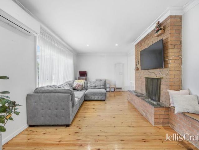 Comfortable Family Living in a Convenient Alfredton Location