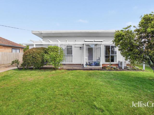 Comfortable Family Living in a Convenient Alfredton Location