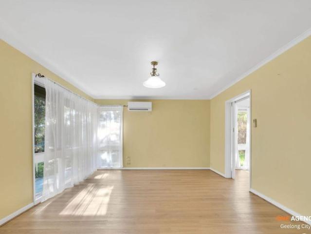 Comfortable Family Living in a Convenient Corio Location
