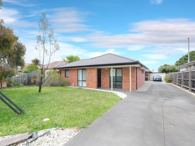 Comfortable Family Living in a Convenient Dandenong North Location