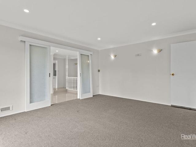 Comfortable Family Living in a Convenient Darling Heights Location