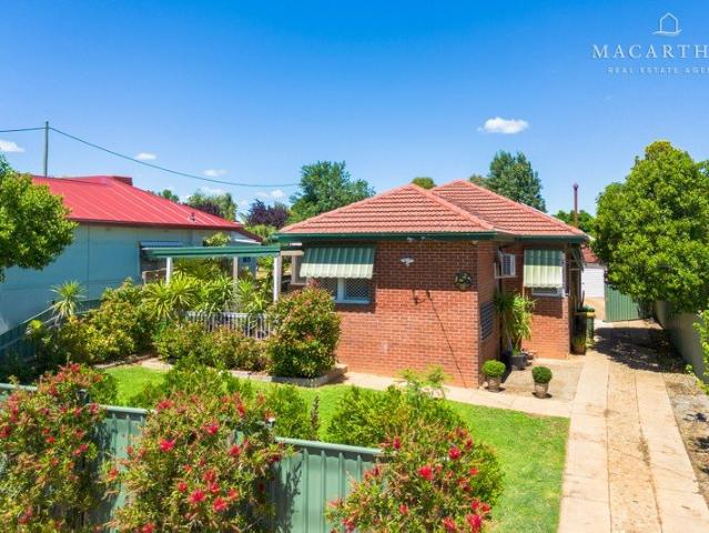 Comfortable Family Living in a Convenient Inner South Location