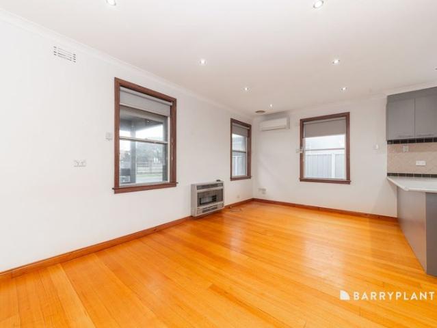 Comfortable Family Living in a Convenient Jacana Location