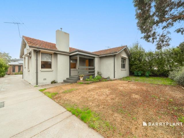 Comfortable Family Living in a Convenient Jacana Location