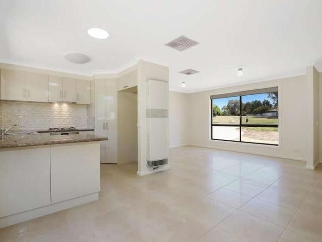Comfortable Family Living in a Convenient Lavington Location
