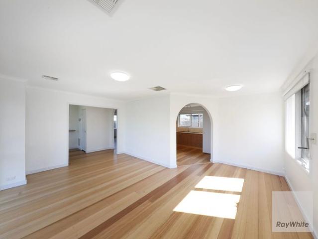 Comfortable family living in a convenient location