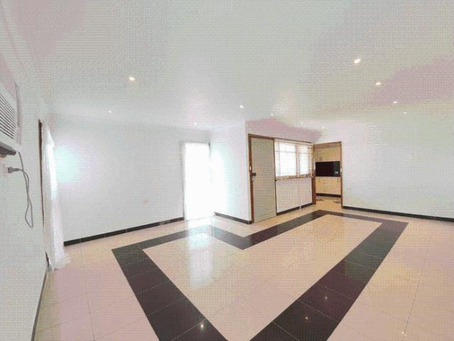 Comfortable Family Living in a Convenient Location